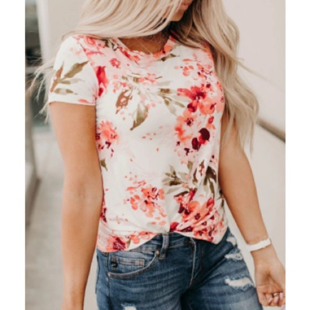 Blooming Floral Print Tee